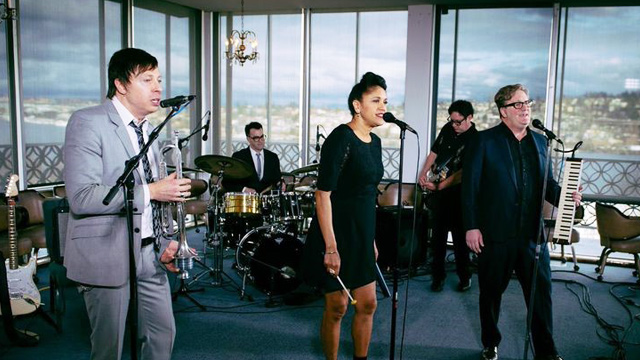 Art Zone: Lushy perform 'Bella Baretta'