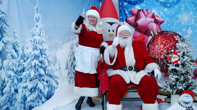 CityStream: “Seattle Santa” Spreads Christmas Cheer 