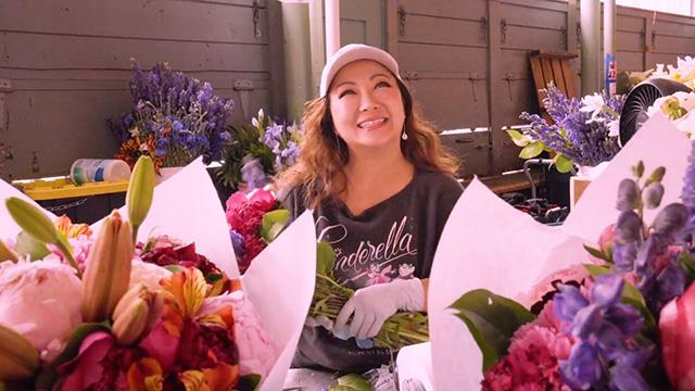 Hmong farmers bring flower power — and smiles — to Pike Place Market
