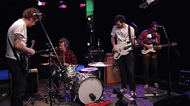 Art Zone: Unnatural Helpers perform 'Sunshine/Pretty Girls'