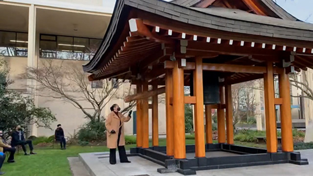 Kobe Bell tolls to mark 400,000 U.S. COVID deaths on Explore Videos Page Kobe Bell tolls to mark 400,000 U.S. COVID deaths